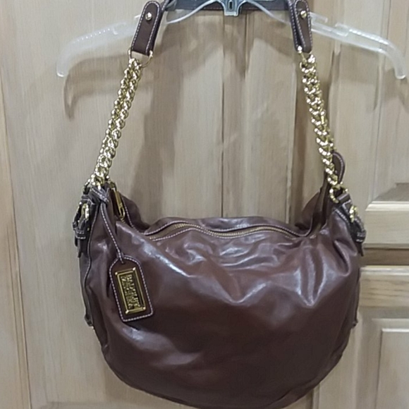 Badgley Mischka Handbags - 🔥HOT, HOT!! Badgley Mischka Bag